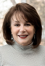 Real Estate Agent Linda Dunn